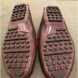 Men’s brown leather loafer